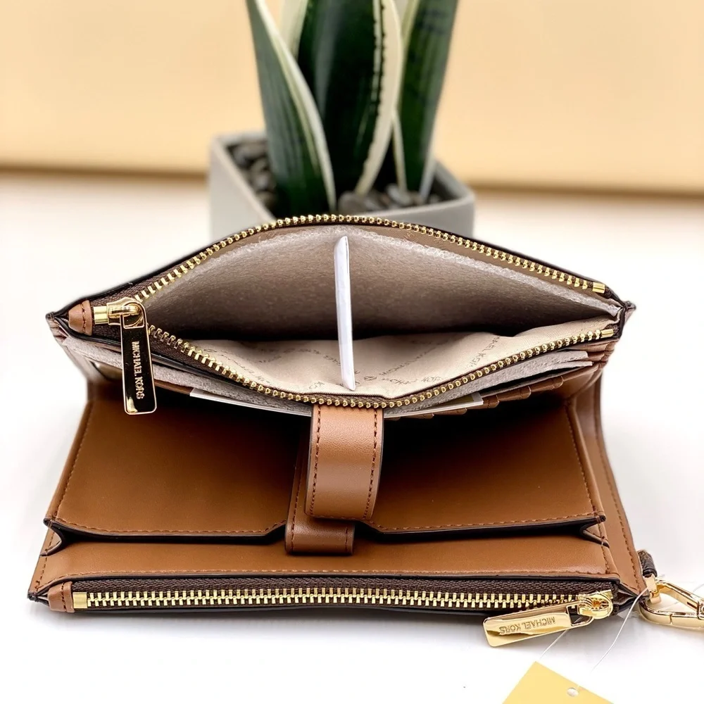 Michael Kors DoubleZip Wallet Wristlet Brown